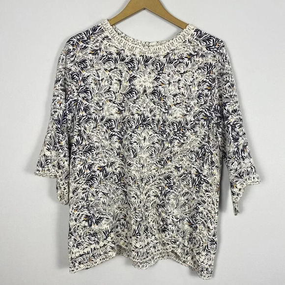 Solitaire Floral Boho Embroidered Top - Picture 1 of 10